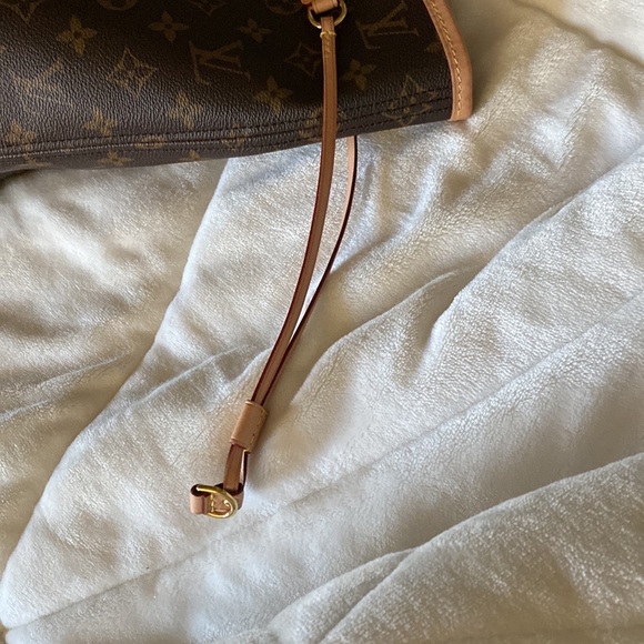 Louis Vuitton Neverfull mm - Picture 5 of 10